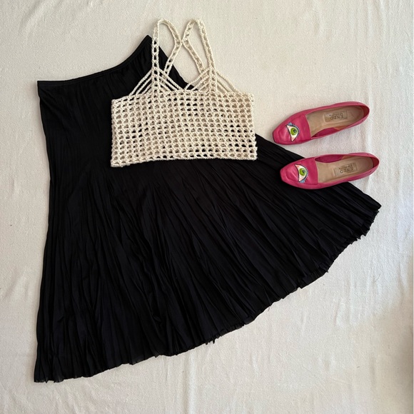 pleated crinkle midi skirt - Picture 2 of 7